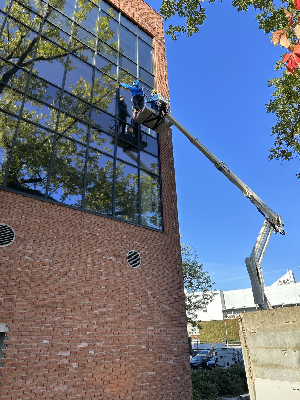 Mycie okien i przeszkleń zewnętrznych