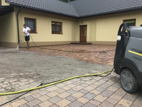 Sprzątanie i czyszczenie - Renova Bielsko Biała