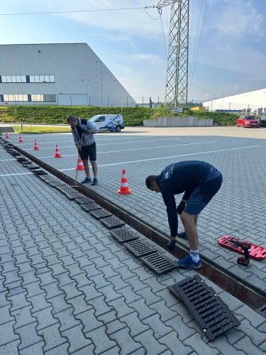 Czyszczenie odpływów liniowych - Renova Bielsko Biała